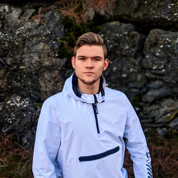 Meet your Posher, Mike - Picture 3 of 3